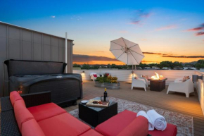 Sleek Home near Old Town with Rooftop Hot Tub & Mtn Views